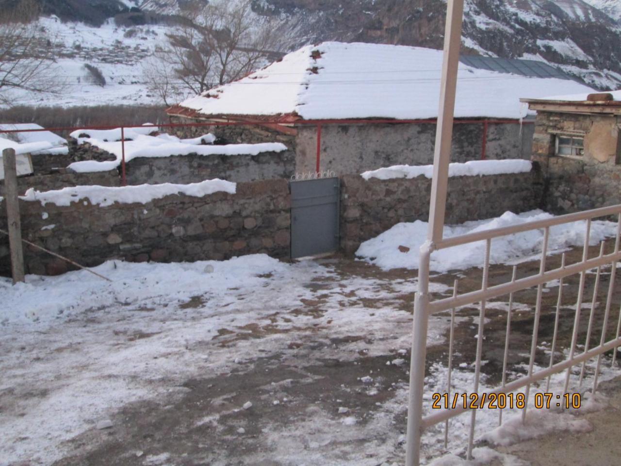 Sabuka Qushashvili Hotel Stepantsminda Exterior photo